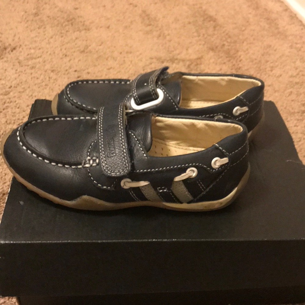 Adorable loafers for a boy !!!!🚨